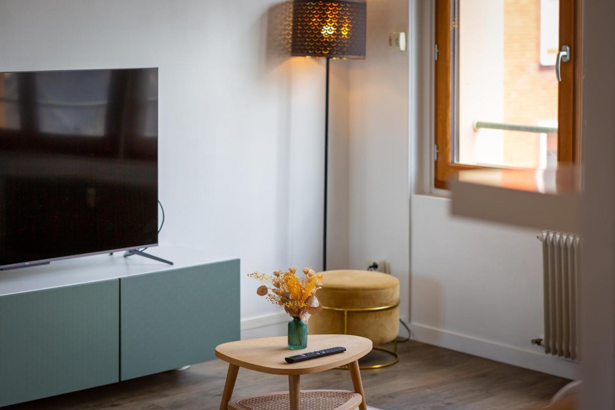 ルーアンJuliette : *Logement Avec Balcon*アパートメント エクステリア 写真