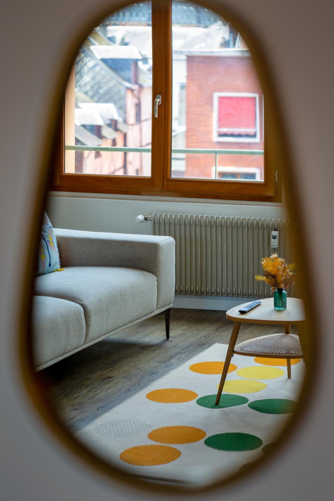 ルーアンJuliette : *Logement Avec Balcon*アパートメント エクステリア 写真